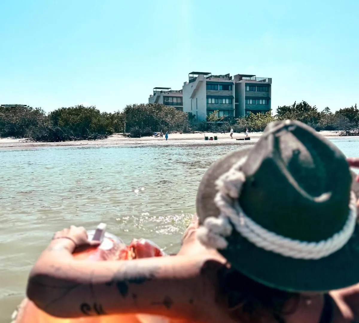 Garden 2Br Apt Steps From The Beach With Pool View جزيرة هول بوكس المكسيك